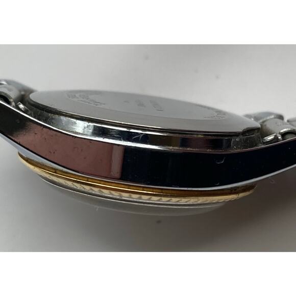 VTG Timex Womens Mechanical Wind Up Watch 25mm Wrist Size 5.5 - Runs Great - WR - Picture 12 of 13